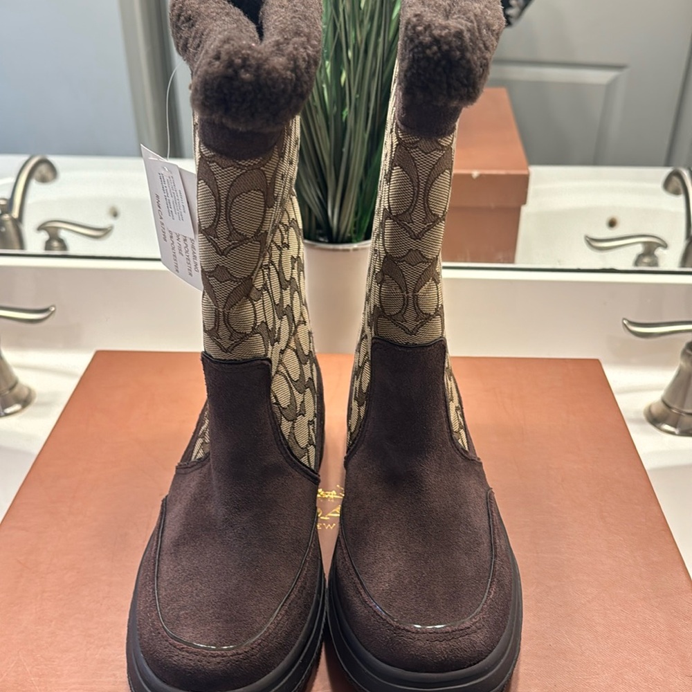 COACH BOOTS